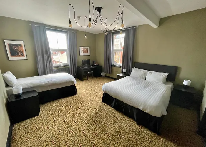 The Wrens 3* Leeds (West Yorkshire)