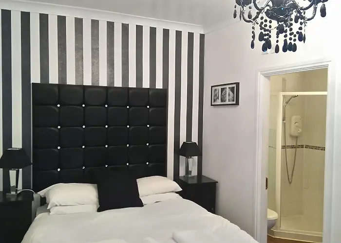 The Wrens Leeds (West Yorkshire)